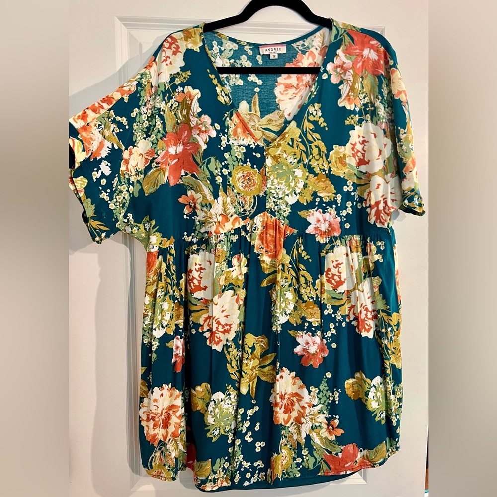Floral baby doll top, plus size, Fall Spring and Summer